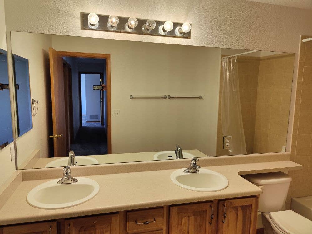 Room and Master in spacious home