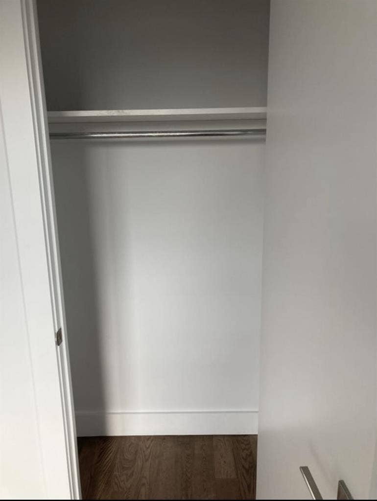 Luxury ROOM for rent w bathroom