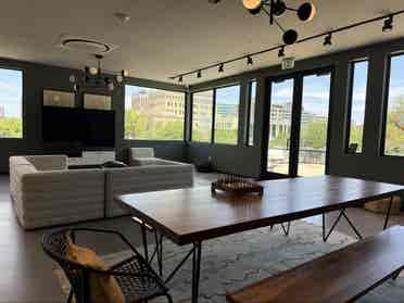 4 Bedroom Apartment in Downtown ATX
