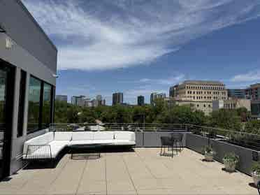 4 Bedroom Apartment in Downtown ATX