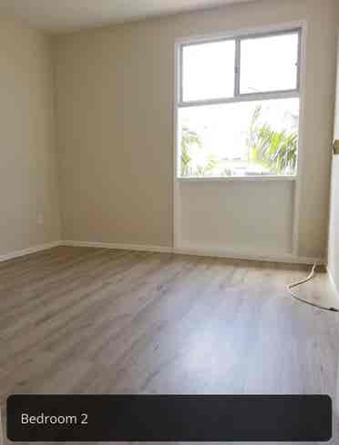 Share house have 2 rooms available