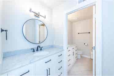 Looking for Roommates!