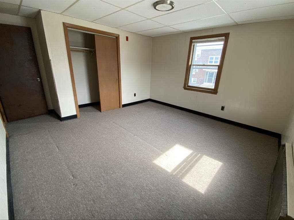 Room for rent in North Providence