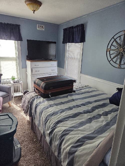 Room to rent with married couple