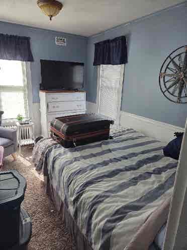 Room to rent with married couple
