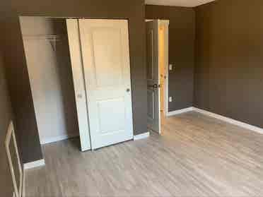 Large room available in great area