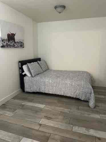 Renting room 
 for woman roommate.