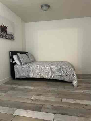 Renting room 
 for woman roommate.