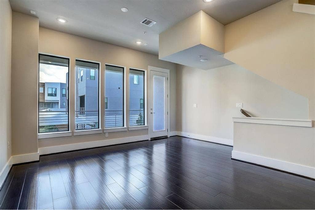Tenant needed for 3 bedroom condo