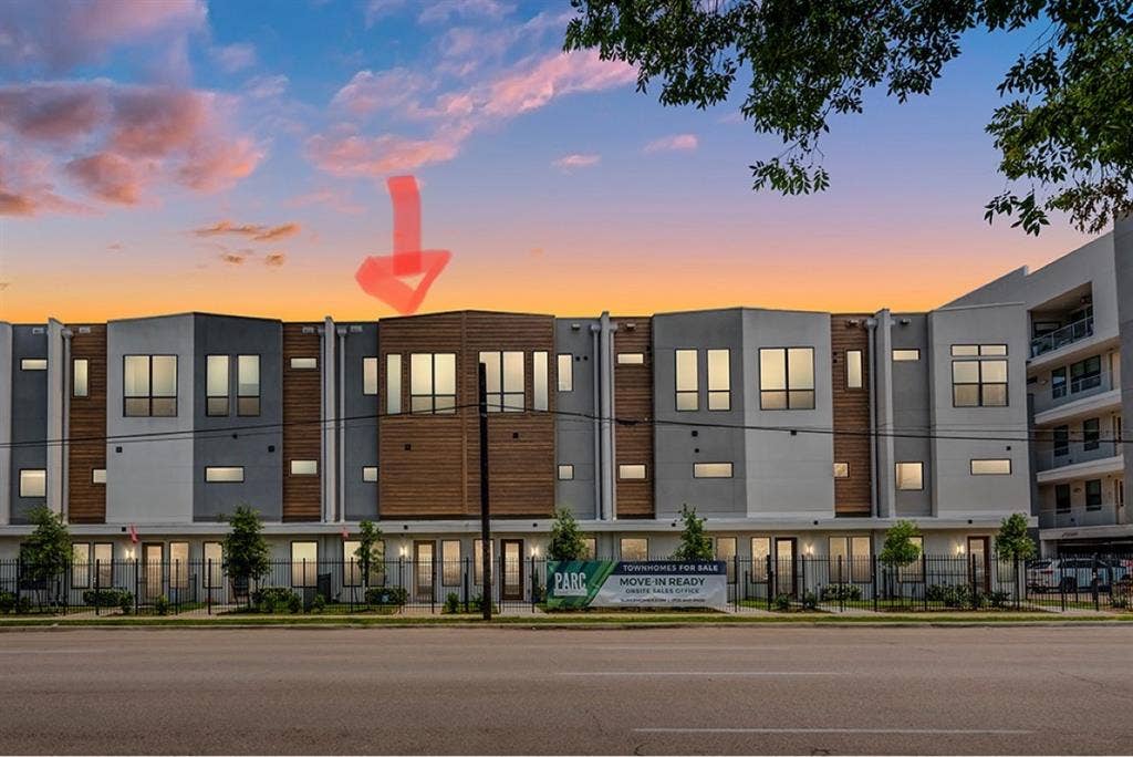 Tenant needed for 3 bedroom condo