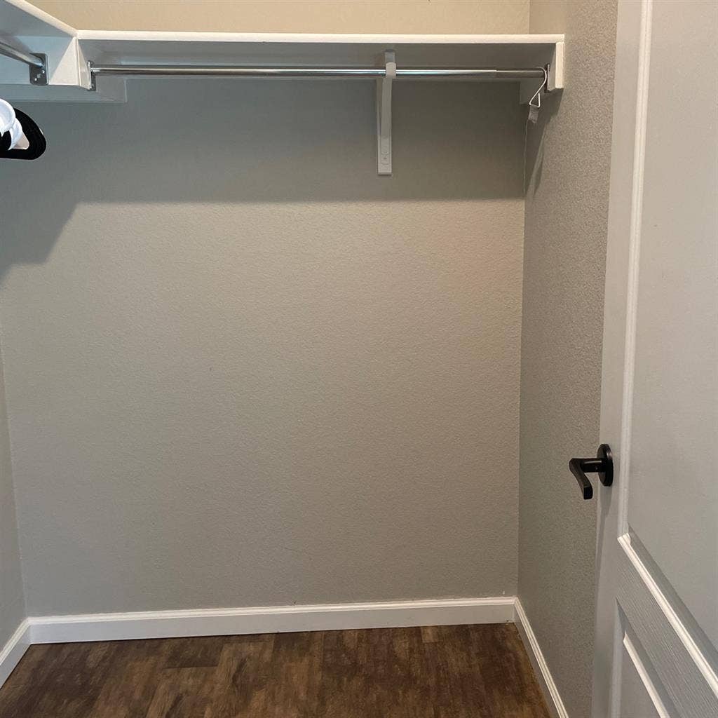Looking For 1 Female Roommate