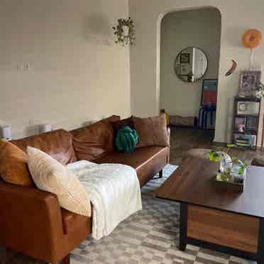 Looking For 1 Female Roommate