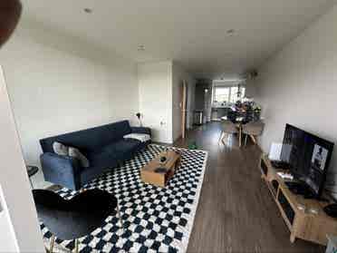 Looking for a new roommate :)