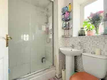 One Bedroom Flat with a living room