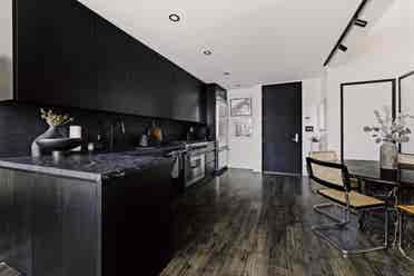 Furnished King Bed Luxury Penthouse