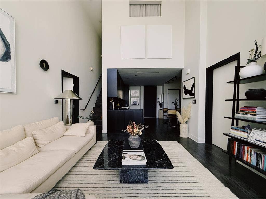 Furnished King Bed Luxury Penthouse