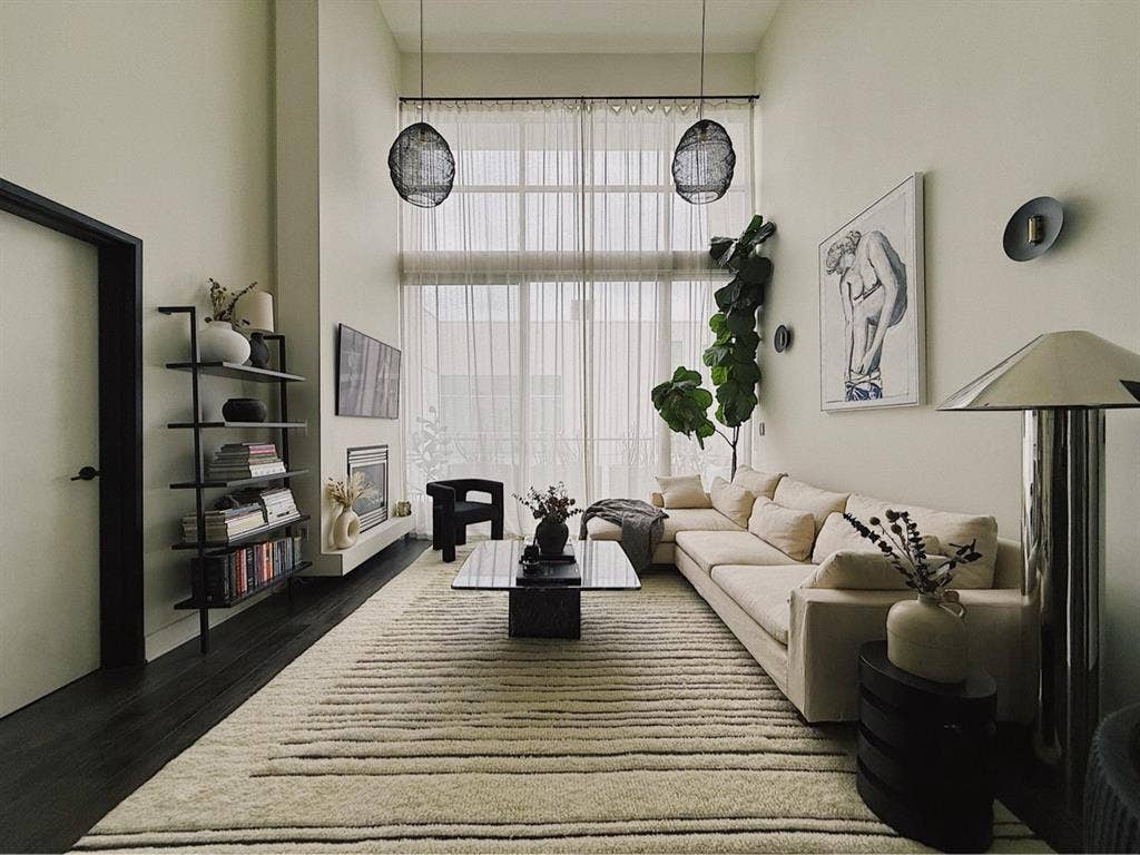 Furnished King Bed Luxury Penthouse