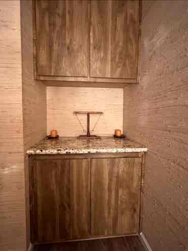 FURNISHED ROOM FOR RENT