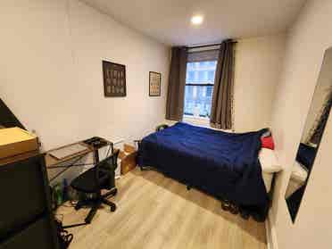✨Spacious Room in Midtown South✨