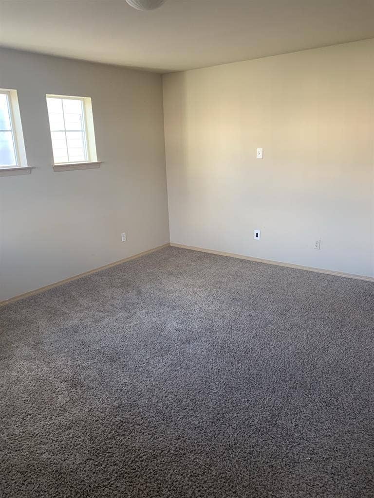 Master Bdrm shared house South Hill