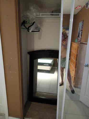 Furnished room available w utility
