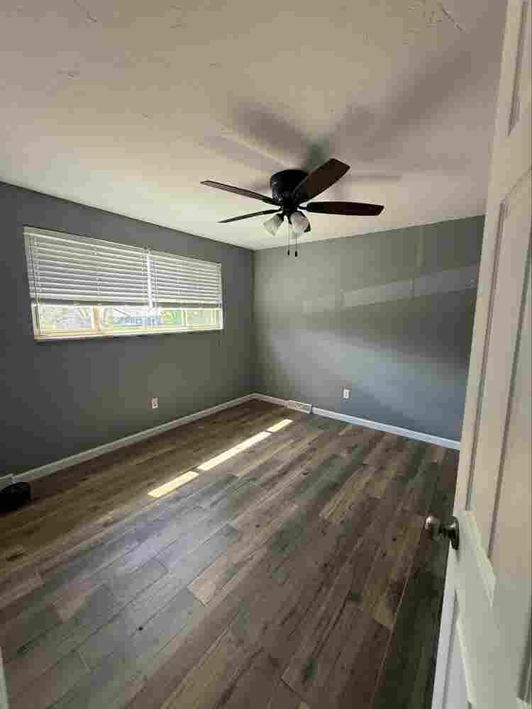 Room for rent in Lone Tree!