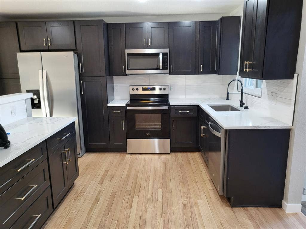 1 BD - In Applewood Home