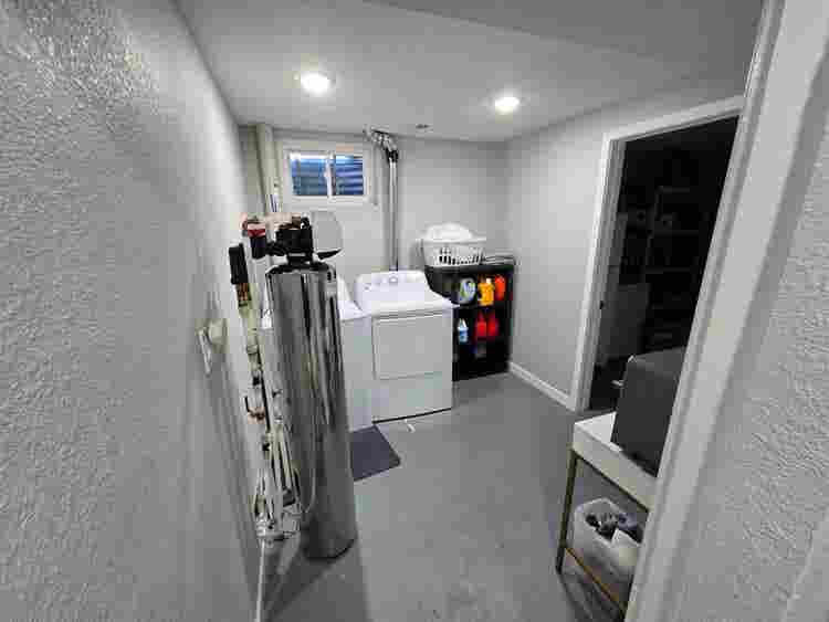 1 BD - In Applewood Home