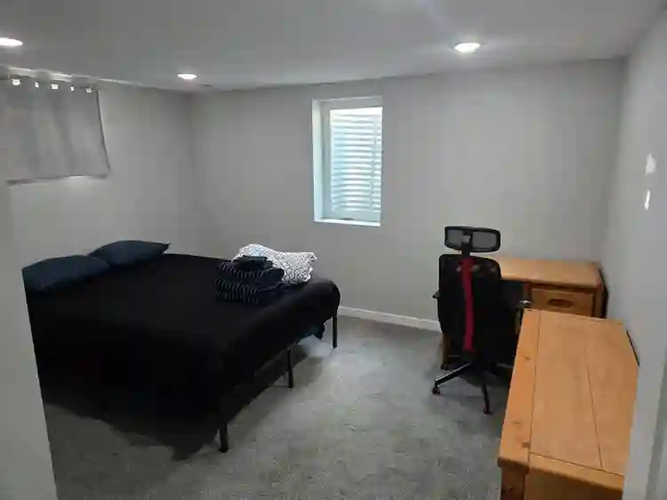 1 BD - In Applewood Home