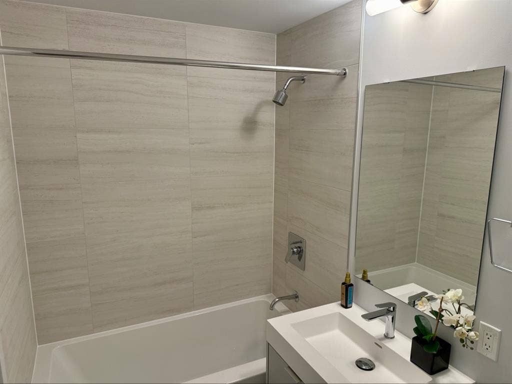Share new condo at Vaughan MTP area