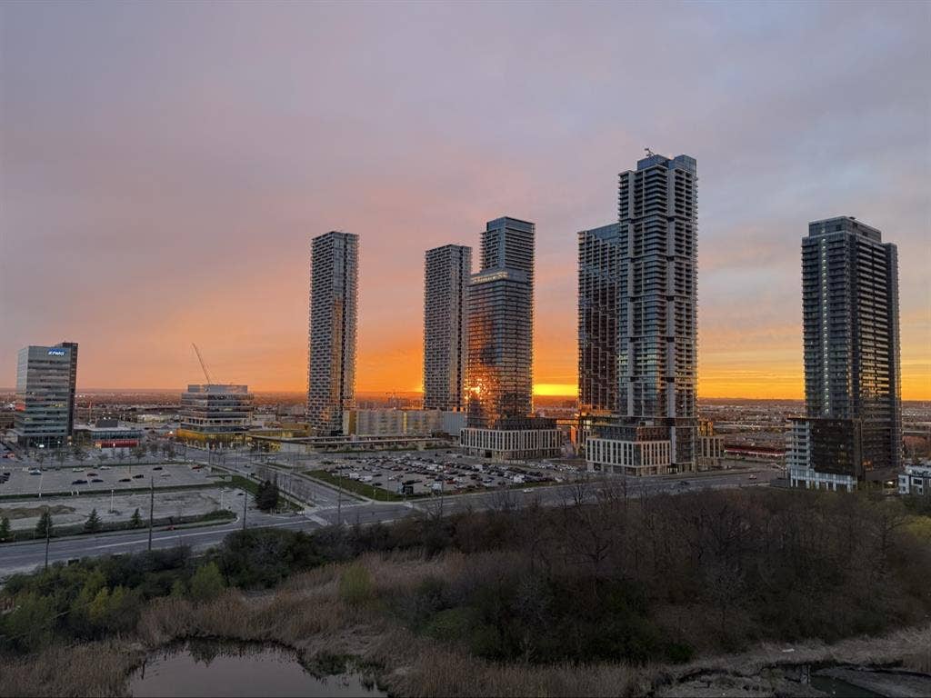 Share new condo at Vaughan MTP area