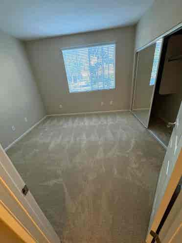 2 bed/ bath Apartment share Irvine