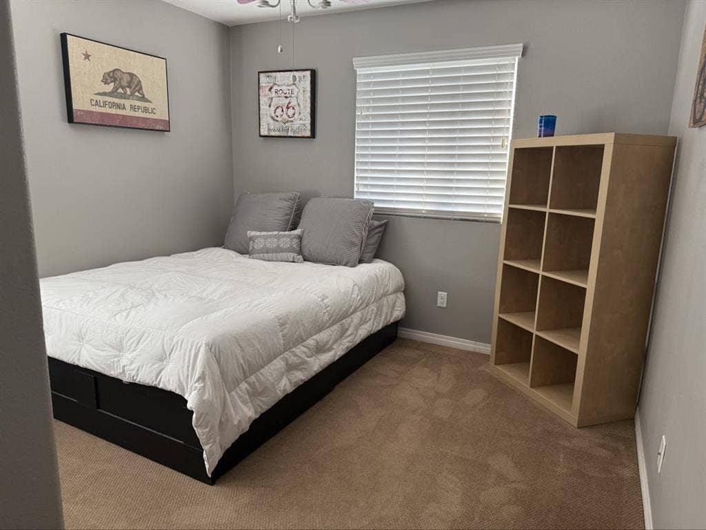 3 ROOMS AVAILABLE