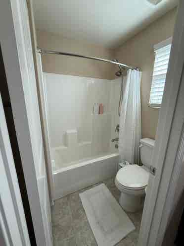3 ROOMS AVAILABLE