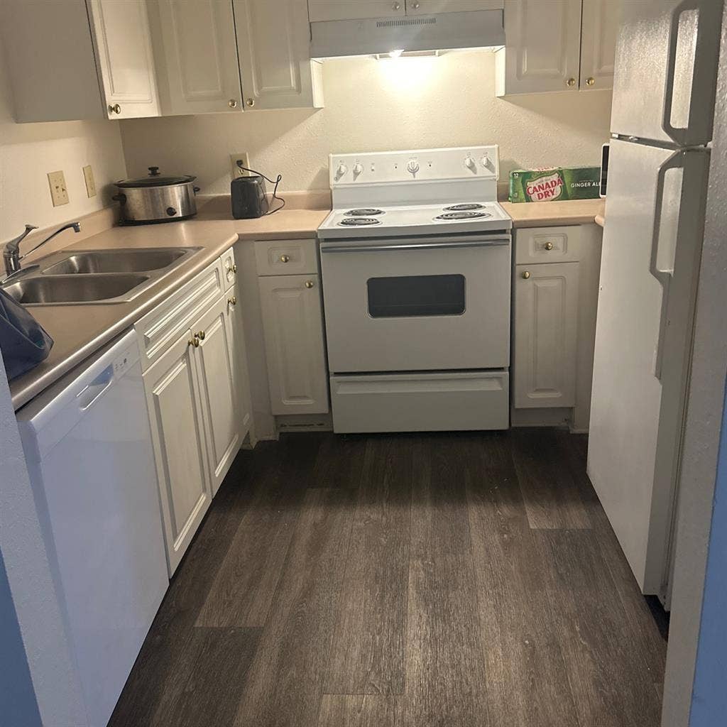Seeking Roommate in Lake Wylie area