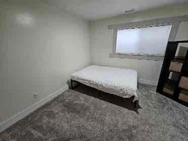 Long Term Roommate Wanted