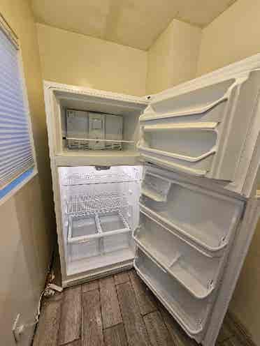 Long Term Roommate Wanted