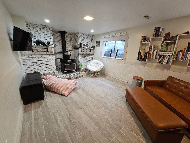 Long Term Roommate Wanted