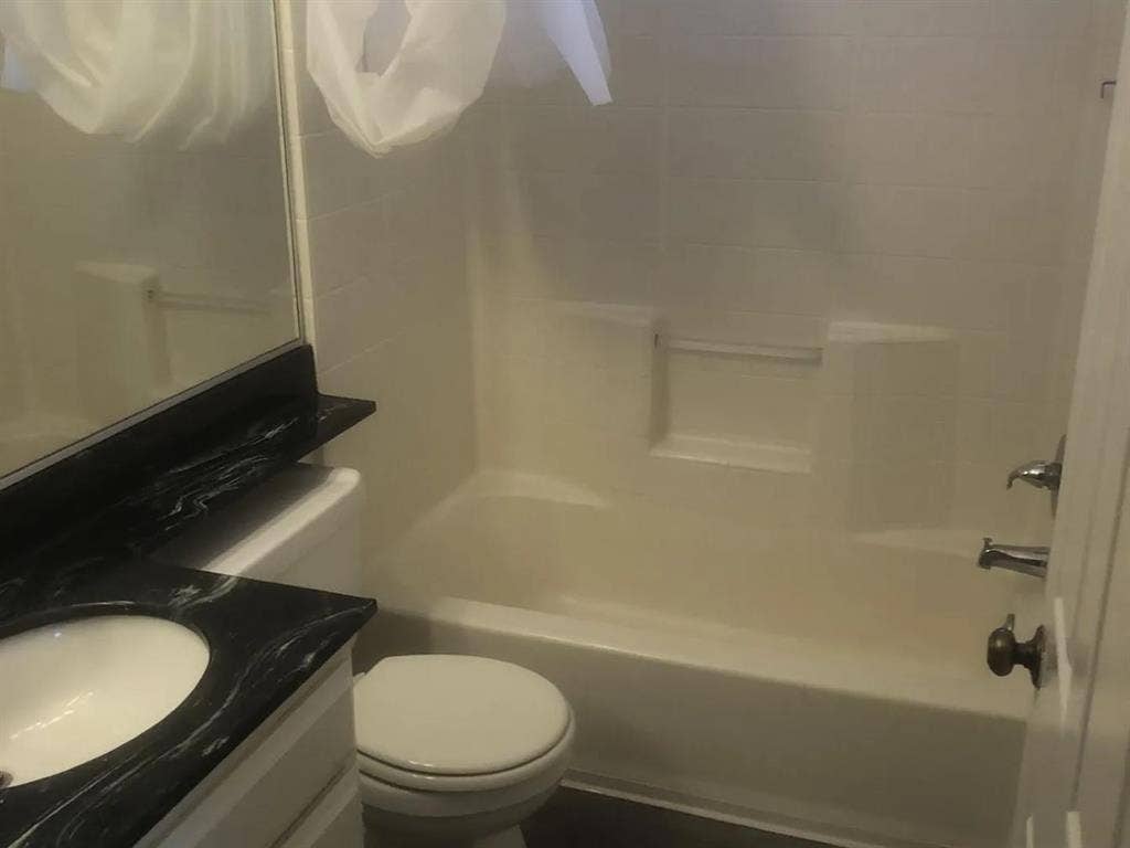Roommate Wanted