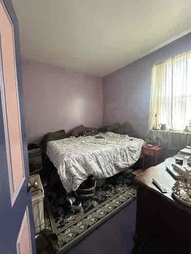 Room to rent in artsy Victorian