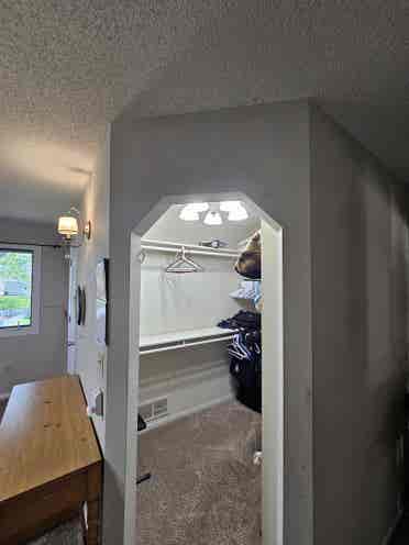 Master room available
