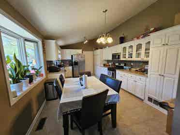 Master room available