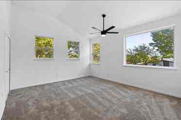 Rooms available in a shared housing