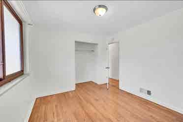 Private Room in 3BR Park Hill Home