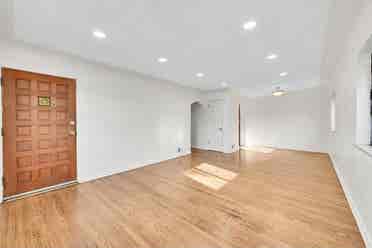 Private Room in 3BR Park Hill Home