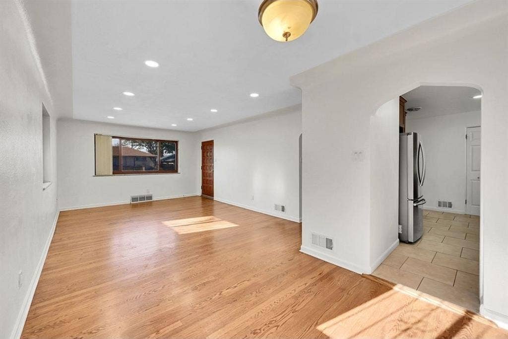 Private Room in 3BR Park Hill Home