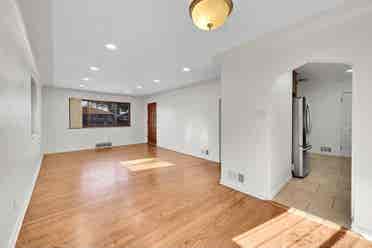 Private Room in 3BR Park Hill Home