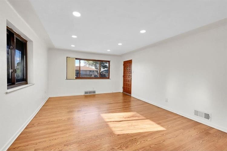 Private Room in 3BR Park Hill Home