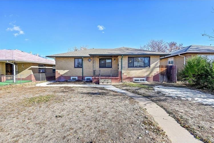 Private Room in 3BR Park Hill Home