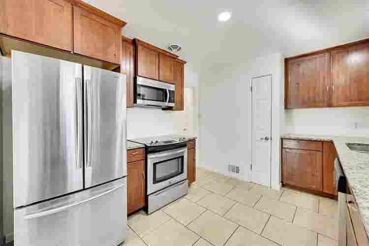Private Room in 3BR Park Hill Home